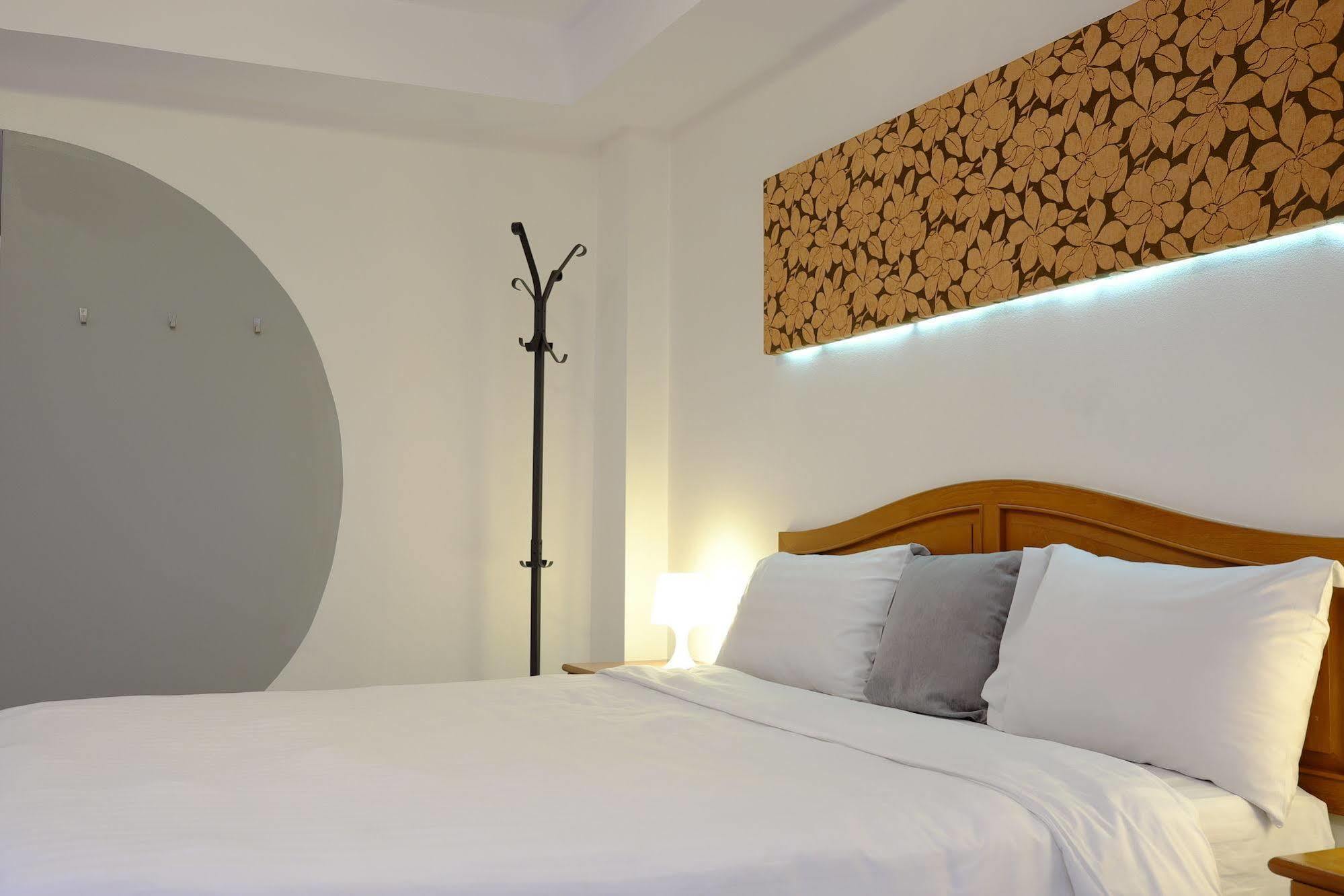 Pj Inn Pattaya Exterior photo